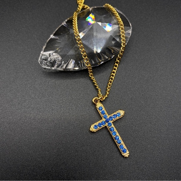 Goldtone Cross Necklace Blue Rhinestone Cross Pendant Vintage Necklace - Picture 3 of 6